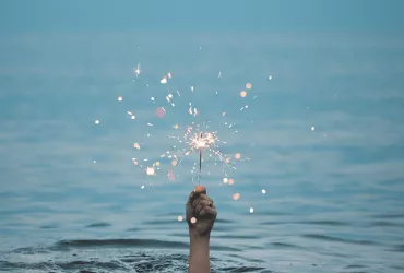 <span>Celebrating 40 years of clear thinking</span>
